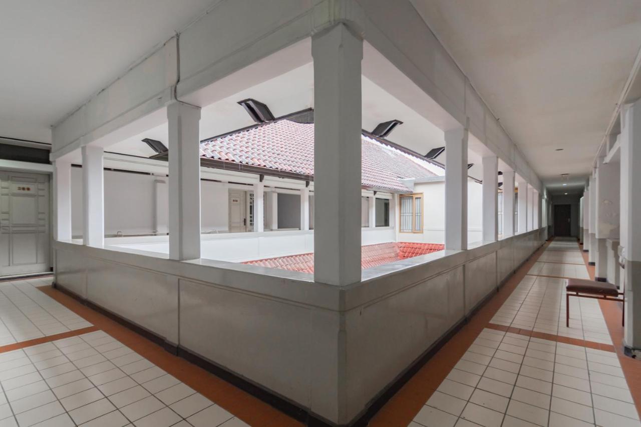 Hotel Koolkost Near Bandung Station Esterno foto