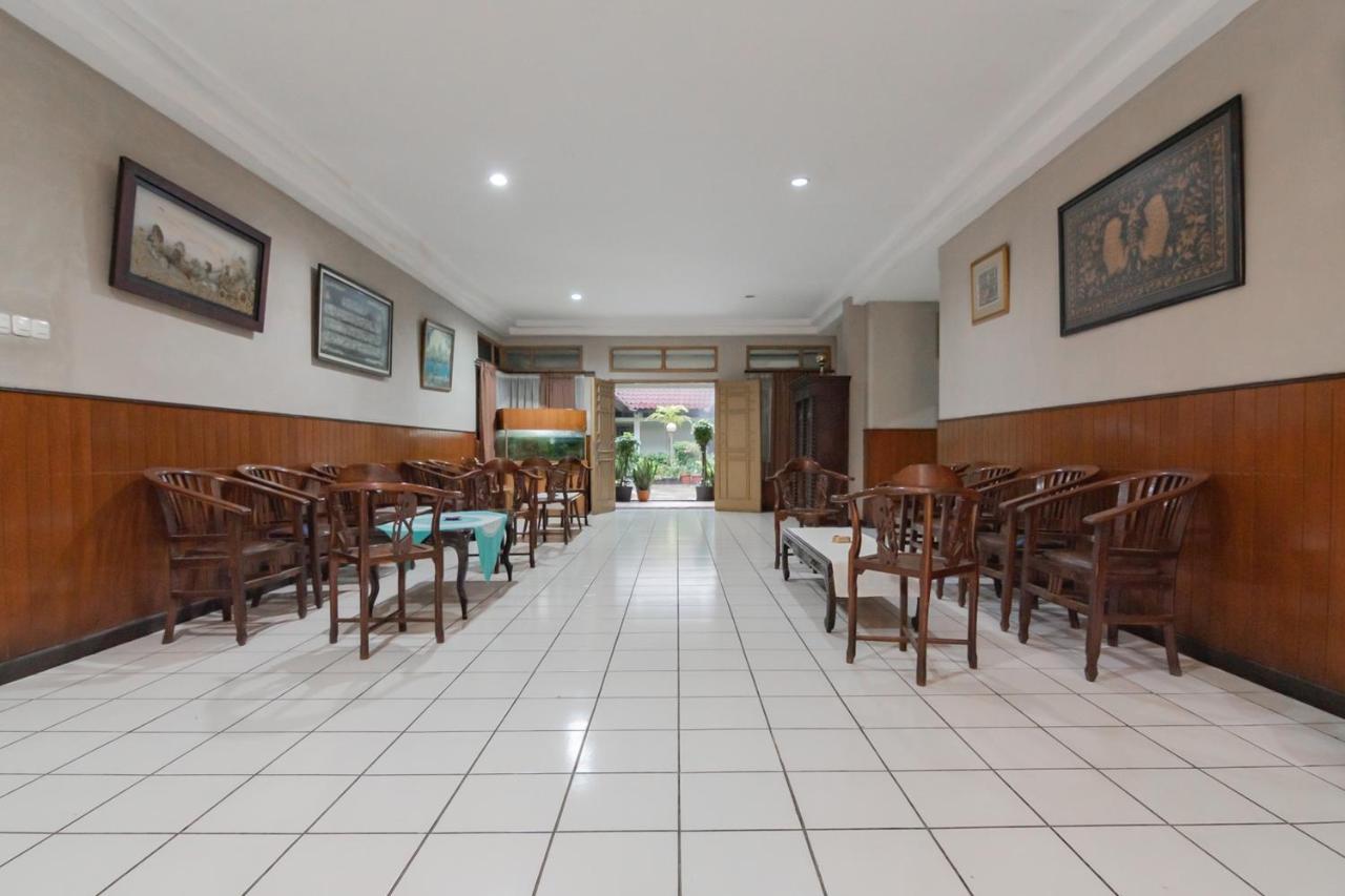 Hotel Koolkost Near Bandung Station Esterno foto